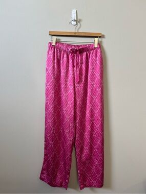 Victoria’s Secret Satin pink all over print full length Pajama pants
